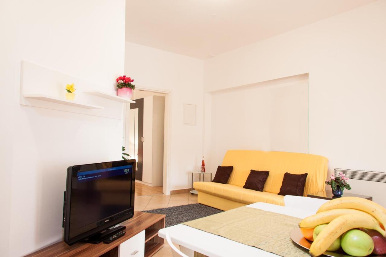 Apartments Adria Blue 카스타브 객실 사진
