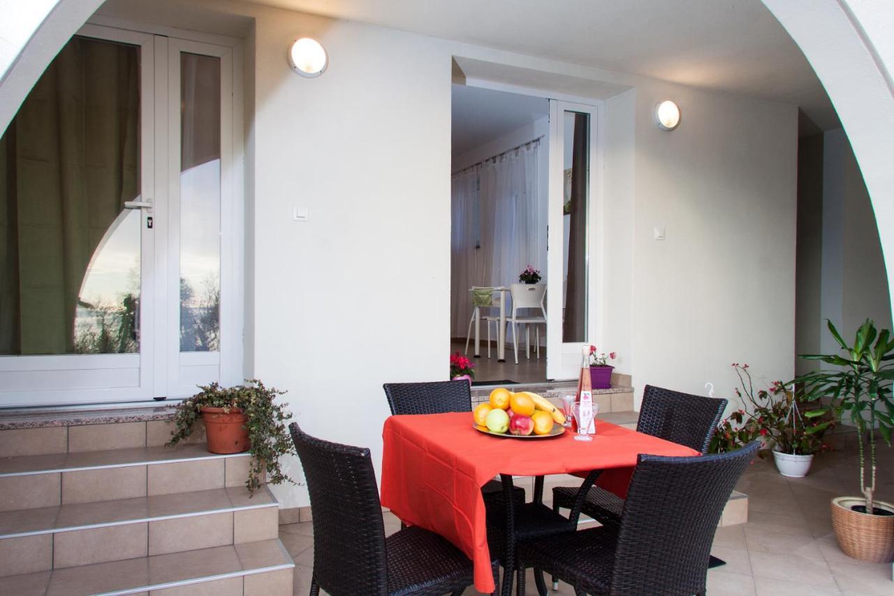 Apartments Adria Blue 카스타브 객실 사진