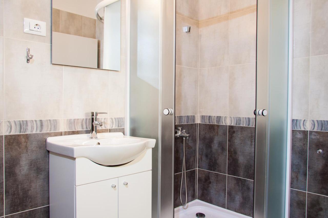 Apartments Adria Blue 카스타브 객실 사진